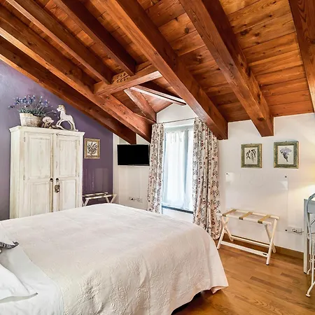 La Collina Degli Ulivi بيت ضيافة 4*